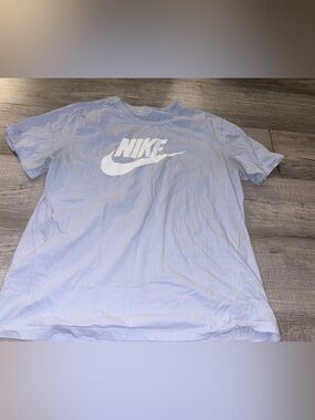 The NIKE TEE